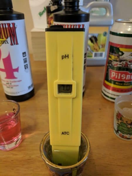 pH pen calibrated in pH 7 buffer solution